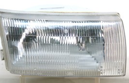 44ZH-855  Ford Headlight Lens Assembly RH  OEM 8318 - £31.06 GBP
