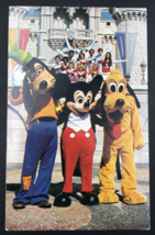 Vintage Walt Disney World Mickey Mouse Goofy Pluto Dancers Postcard - £5.25 GBP