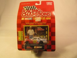 *New* Racing Champions 1:64 Scale Car #32 Dale Jarrett 1997 White Rain [Z165f] - £3.75 GBP