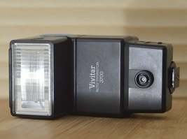 Vivitar Auto Thyristor 3700 in great condition.  A swivel and tilt top f... - £23.45 GBP