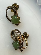 Vintage Sorrento Goldwashed Sterling Marked Silver Lacey Loop w Oval Jade Stone - £11.68 GBP