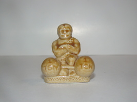 WADE ENGLAND - Miniature Figurine - Weight Lifter - $12.00