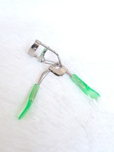 Kl EAN Color Wonder Eyelash Curler &quot;Green&quot; ~ New!!! - $9.47