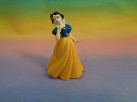 Disney Miniature Snow White PVC Figure  - £1.66 GBP