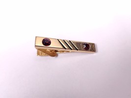 ✅ Vintage Men Neck Tie Clasp Bar Clip Red Rhinestone Mid Century Gold Tone Plate - £5.75 GBP