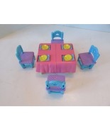 Mattel C6914 Dora the Explorer Pink Birthday Dining Table &amp; 4 Chairs 2003 - $8.86
