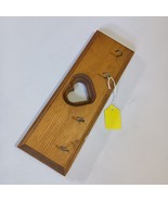Hanging Wall Plaque w/4 Hooks Handcrafted/ Heart Shaped Cutout Country F... - $318.36 MXN