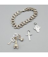 Silver Tone Charm Bracelet With 3 Charms Eifell Tower Religous Cross 7&quot; ... - $464.71 MXN