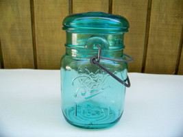 Vintage Ball Ideal Bicentennial 1776-1976 Aqua Blue Pint Canning Mason Jar - £15.79 GBP