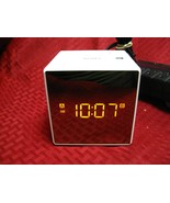 Sony ICF-C1T Alarm Clock Radio with Dual Alarms - White - $737.35 MXN
