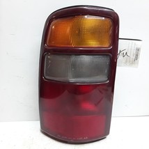 00 01 02 03 GMC Yukon left drivers outer tail light assembly OEM 16525375 - £31.13 GBP