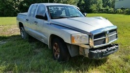 Front Driver Door Glass OEM 2005 2006 2007 2008 2009 2010 2011 Dodge Dakota  - $47.51