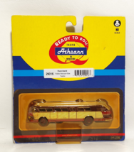 HO Athearn Rock Island Flxible Visicoach Bus 29016 Diecast RTR NOS - $26.95