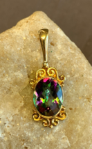 18K Yellow Gold Pendant 6.24g Fine Jewelry Rainbow Oval Stone Necklace Charm - £479.48 GBP