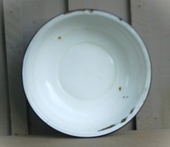 Antique Primitive Graniteware Wash Basin Enamelware White Black Trim - $39.59