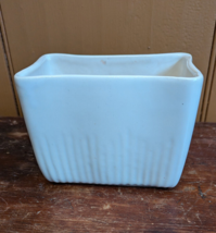 Vintage 1940&#39;s McCoy Glossy White Ribbed Planter Scalloped Edge MCM USA - $19.24