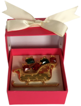 Liz Claiborne Christmas Brooch Pin Santa Sleigh with Gifts Holidays Red Green - £15.72 GBP