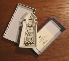 NIB Rosanna Azure LIGHTHOUSE RING/JEWELRY Tray White/Gold 2&quot; X 4&quot; SEAS T... - $56.21 MXN