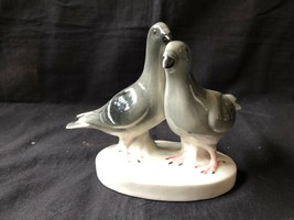 GDR - East Germania Porcellana Figure Di Pigeons. Segnato Fondo - £93.91 GBP