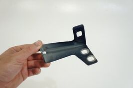 2003-2010 porsche cayenne 955 front driver left side fender mount bracket - $492.90 MXN