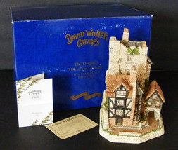 ROCHESTER CASTLE - David Winter Cottages From the Castle Collection © 1996 - £43.80 GBP