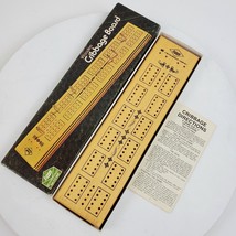 Vintage 1975 Milton Bradley Wood Cribbage Board in Box - £13.44 GBP