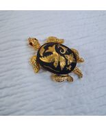 Vintage DAG TURTLE BROOCH Gold tone Inlay red eyes Damascene Spain pin READ - $20.00