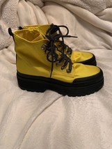 Steve Madden Timbor Yellow Hiker Boots Size 9 - £41.00 GBP