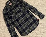 Wrangler Men's Green Flannel Shirt Button Up Long Sleeve Pockets Size Small - $14.85