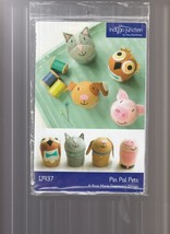 INDYGO JUNCTION Pattern Pin Pal Pets  2 1/2&#39;&#39; x 1 3/4&#39;&#39; - £6.37 GBP