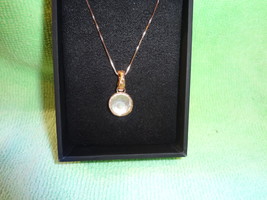 18&quot; White Shell Doublets Hammered Pendant Necklace 18k Rose Gold-Plated Silver - £56.26 GBP