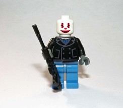 Minifigure Custom Toy Joker Robber Henchman with rifle Batman Movie - £4.24 GBP