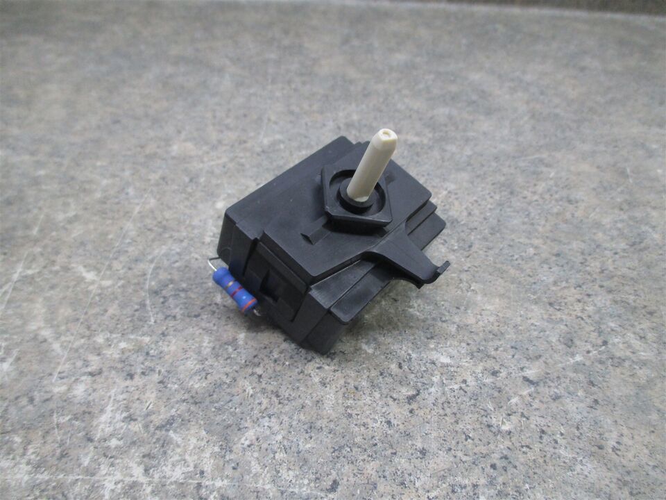WHIRLPOOL DRYER SELECTOR SWITCH PART # 8528331 - $12.00