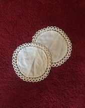 Vintage set of 2 round doilies : solid fabric center, embroidered edge