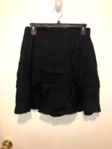 NWT Ann Taylor Embroidery Trim Peplum Hem Womens 4 Petite Black Skirt - £11.86 GBP