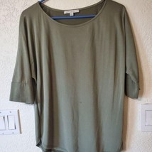 GREEN ENVELOPE WOMENS BLOUSE SIZE SMALL - $8.00