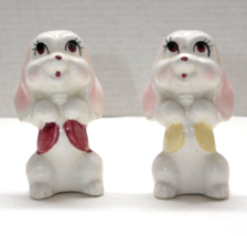 Lil Beggars Anthropomorphic Bunny Rabbit Salt &amp; Pepper Shaker Set Vintage Japan - £10.01 GBP