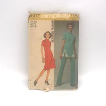UNCUT Vintage Sewing PATTERN Simplicity 9607, Misses and Womens 1971 Designer - £22.42 GBP