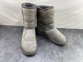 UGG Australia Boots Women 6M Classic Short Shoes Gray Suede Shearling Snow - $24.57