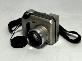Olympus CAMEDIA C-720 Ultra Zoom 3.0MP Digital Camera - Silver TESTED - $29.69