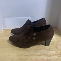 Rialto Brown Suede Pull On Booties Heels Women&#39;s 9W - $22.13
