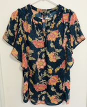Chaps Crinkle Blue Floral Flutter Sleeve Blouse 1/4 button front top Size S - $18.49