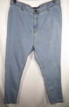 Women&#39;s Size 8 Pretty Little Thing Light Wash High Waist Jeans - $11.00
