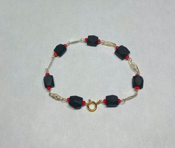 14K Ylw Gold Filled Genuine 7mm Azabache Jet &amp; Coral Accent 7.5&quot; Plaque Bracelet - £41.26 GBP