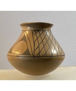 Small Handmade Native American Ceramic Pot - £23.62 GBP