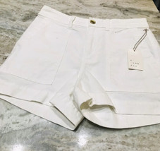 A New Day Stretch Elastizado White Shorts Size 18. Women’s - $39.48