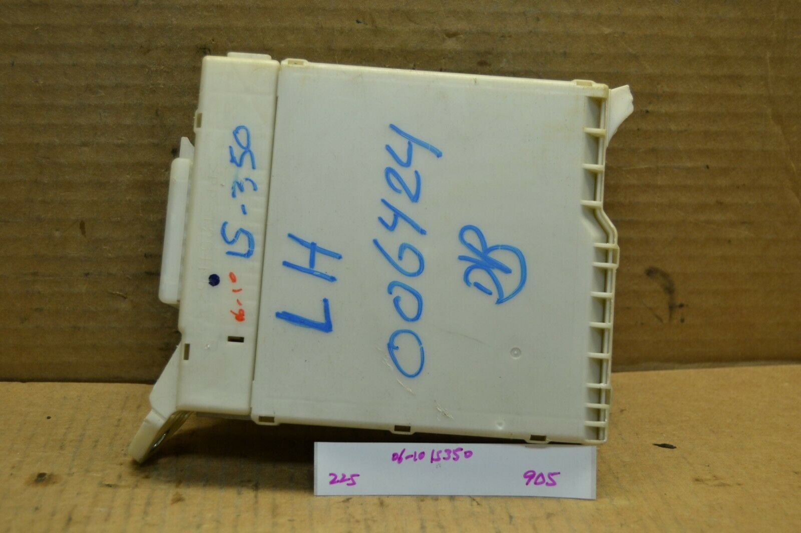 06-10 Lexus IS250 IS350 Fuse Box Junction OEM 8273053050 Module 225-9D5 - $4.99