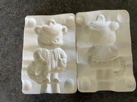 Alberta  #A417 - Bear W/Wreath Ornament Ceramic Mold - $4.90 CAD