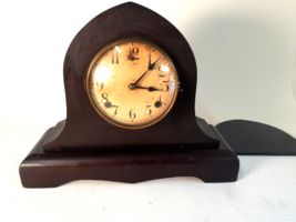 Antique Conneticut Mantle Clock, USA, New Haven?, Running, No Key - £43.06 GBP