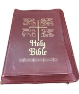 1952 Catholic Press Holy Bible Red Leather Douay-Challoner Confraternity... - $659.71 MXN